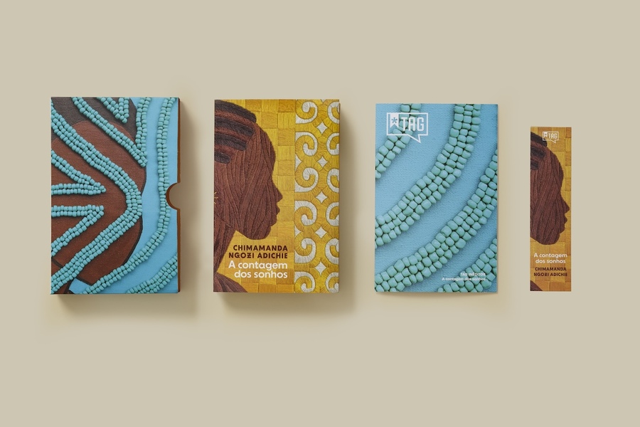 Escritora nigeriana Chimamanda Ngozi Adichie está de volta com um novo romance após mais de uma década | © Divulgação