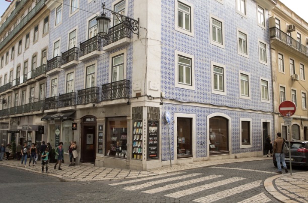 Fachada da Livraria Bertrand do Chiado | © Reprodução Bertrand.pt