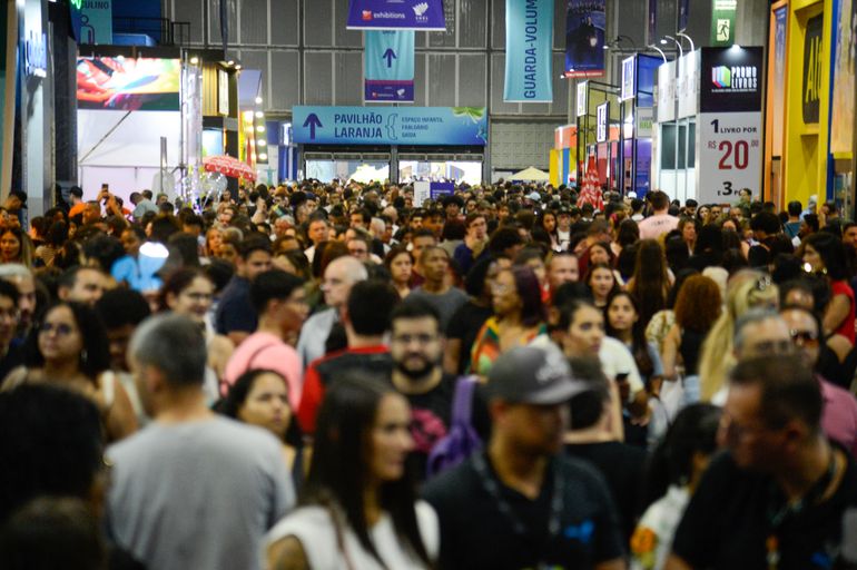 Público durante o último dia da 20ª Bienal do Livro Rio, no Riocentro, na Barra da Tijuca | © Tomaz Silva/Agência Brasil