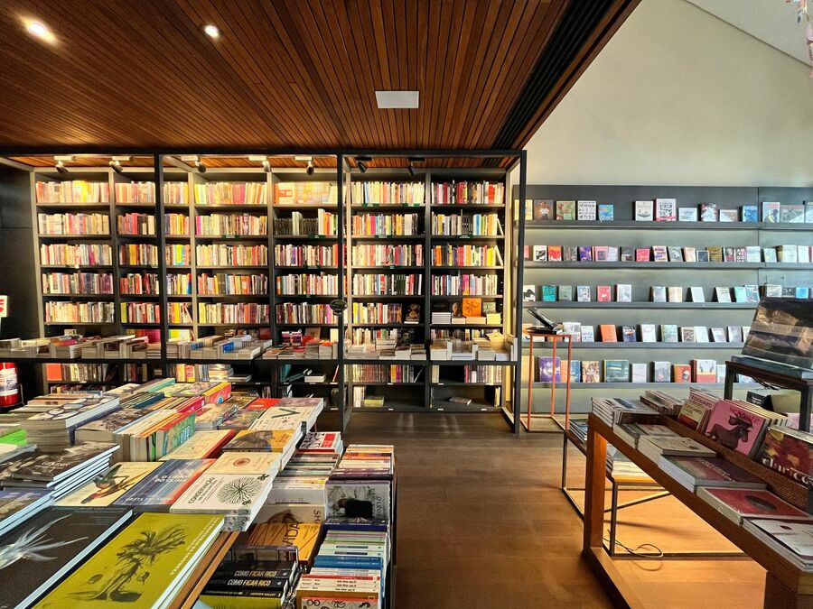 Livraria das Marés, em parceria com a Casa da Cultura de Paraty, lança o Clube das Marés | © Divulgação Livraria das Marés, em parceria com a Casa da Cultura de Paraty, lança o Clube das Marés | © Divulgação