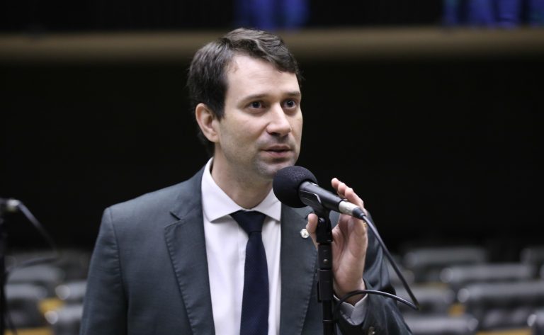 Daniel Barbosa, relator da proposta | © Agência Câmara de Notícias Daniel Barbosa, relator da proposta | © Agência Câmara de Notícias