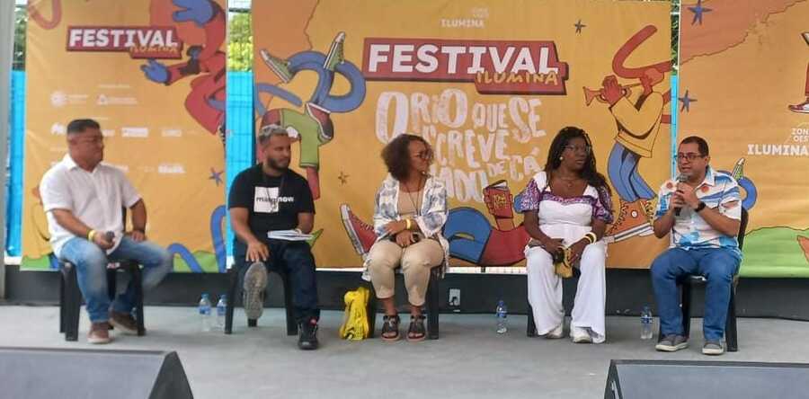 Autores no evento Ilumina Zona Oeste, no Rio de Janeiro Autores no evento Ilumina Zona Oeste, no Rio de Janeiro