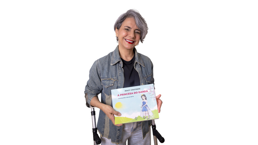 Iracy Coutinho, curadora e idealizadora da Bienal, lança livro sobre a importância da imunização contra a poliomielite | © Dejair Júnior. Iracy Coutinho, curadora e idealizadora da Bienal, lança livro sobre a importância da imunização contra a poliomielite | © Dejair Júnior.