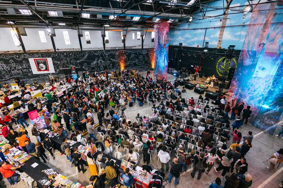 Editoras relatam aumento de vendas de livros na Flipei em 2025 | © Pedro Ivo