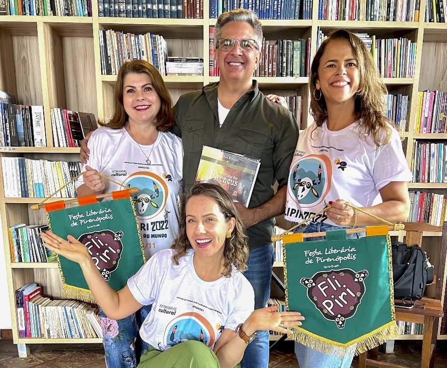 Os escritores Débora Bianca, Alexandre Parente, Ana Neila Torquato e Hozana Costa participam da Flipiri Itinerante Os escritores Débora Bianca, Alexandre Parente, Ana Neila Torquato e Hozana Costa participam da Flipiri Itinerante