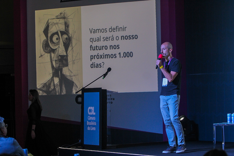 Daniel Benchimol no durante o 4º Encontro de Editores, Livreiros, Distribuidores e Gráficos | © CBL