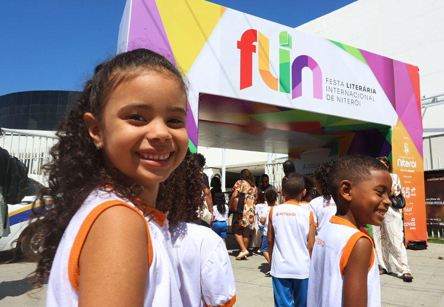 Os leitores de amanhã na Flin 2025 © Lucas Benevides Os leitores de amanhã na Flin 2025 © Lucas Benevides