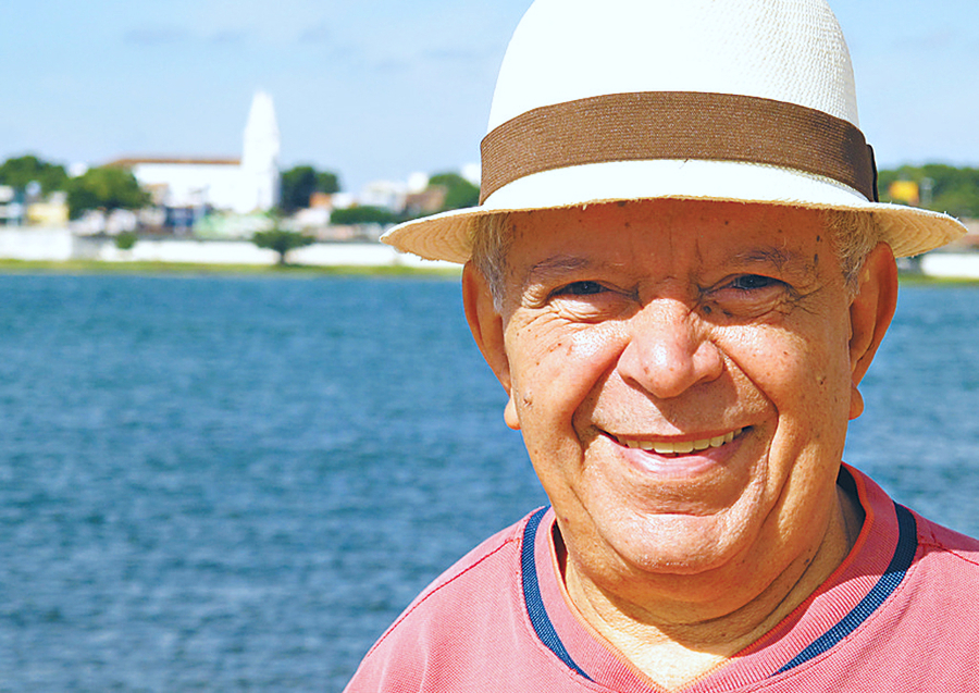 Antônio Torres num dia de sol &copy; Paulo Carvalho