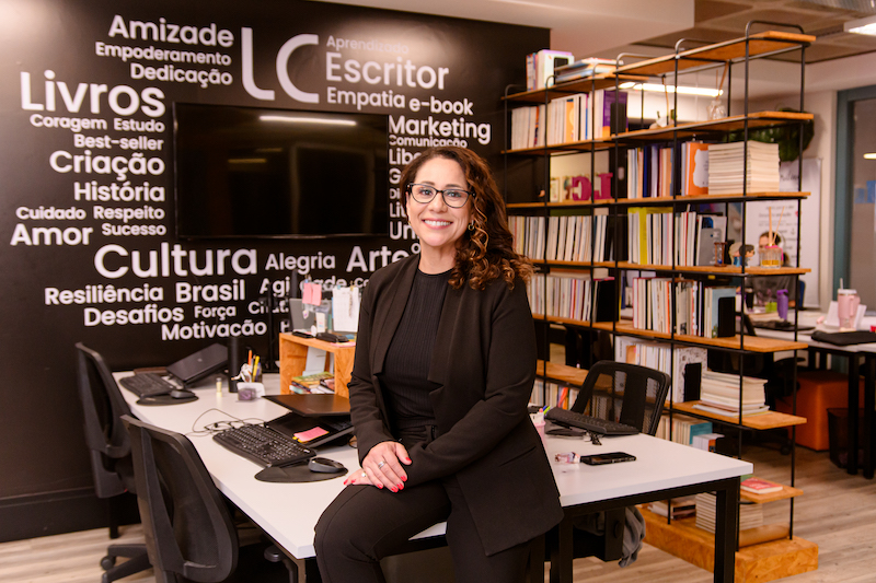 Jornalista Lilian Cardoso, à frente do Grupo LC | © Grupo LC