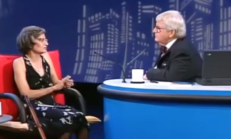 Orides Fontela e Jô Soares, no programa 'Jô Soares Onze e Meia' do SBT, em 1996 | &copy; Reprodução do Youtube