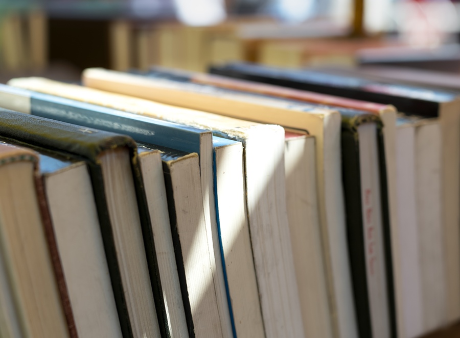 Autores brasileiros relatam resistência com obras em Portugal | &copy; Freepik