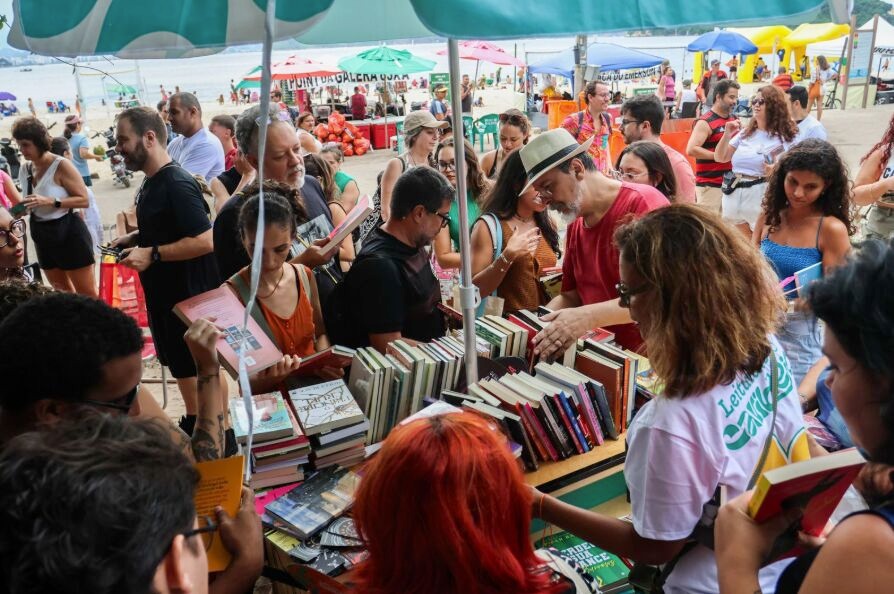 Leituraço no Caribrejo &copy; Douglas Schineidr