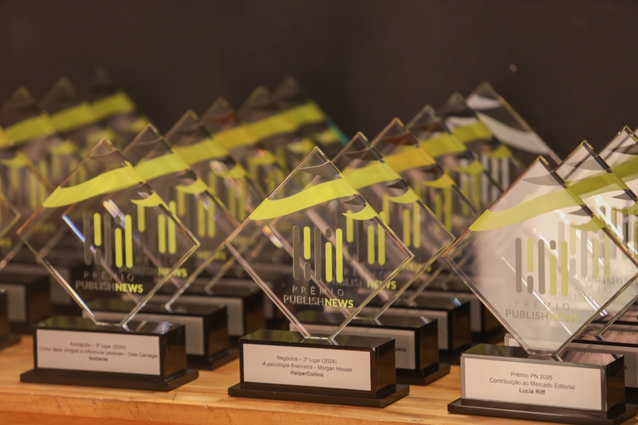 Bookwire dobra o número de troféus entregues no Prêmio PublishNews | &copy; Francio de Holanda