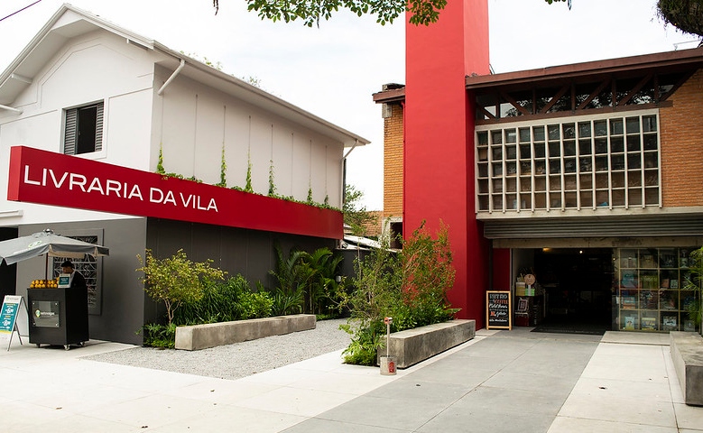 LIvraria da Vila da Fradique &copy; Neila Carvalho
