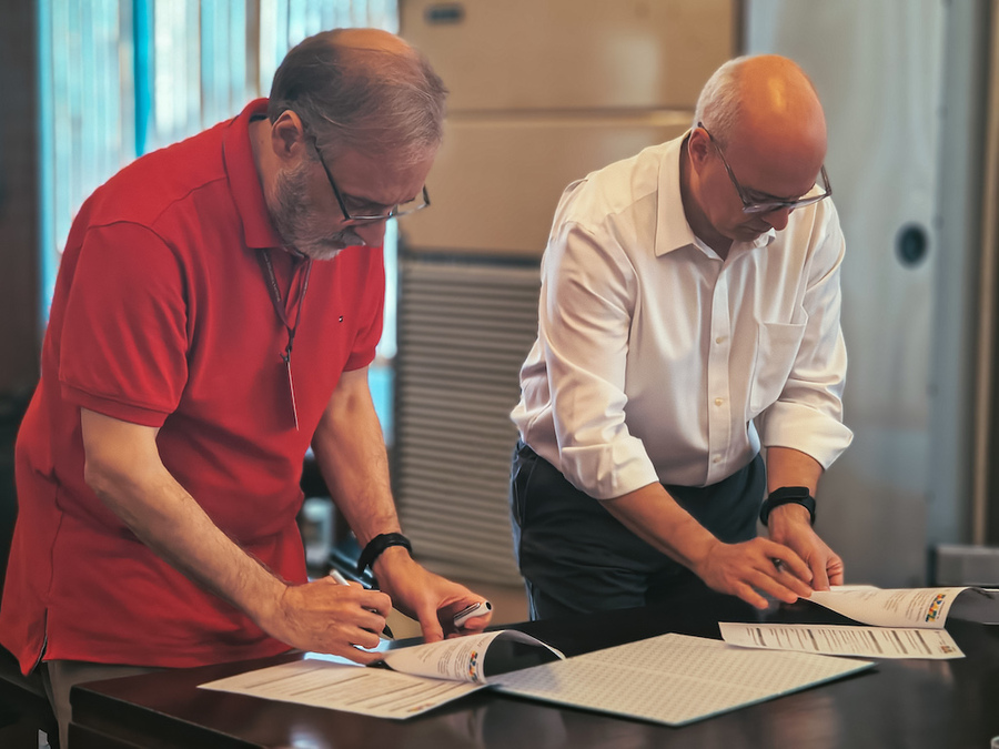 Marco Lucchesi e Dante Cid na sede da FBN, no Rio | © SNEL Marco Lucchesi e Dante Cid na sede da FBN, no Rio | © SNEL