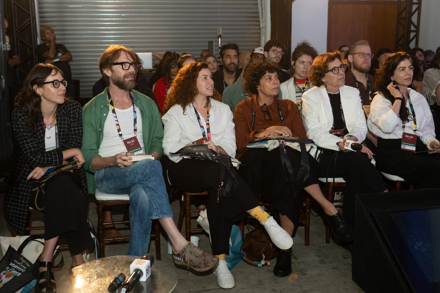 Barbara Teixeira, Ulisses Campbell, Bertha Marchiori, Carolina Iacia, Mariza Leão e Raphaela Leite Barbara Teixeira, Ulisses Campbell, Bertha Marchiori, Carolina Iacia, Mariza Leão e Raphaela Leite