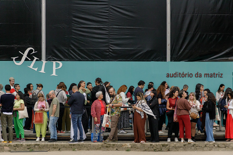 Filas quilométricas em toda a programação &copy; Sara de Santis
