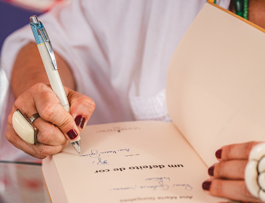 Até o dia 10 de agosto, autores interessados podem se inscrever para a Central de Autógrafos | &copy; @alnereis