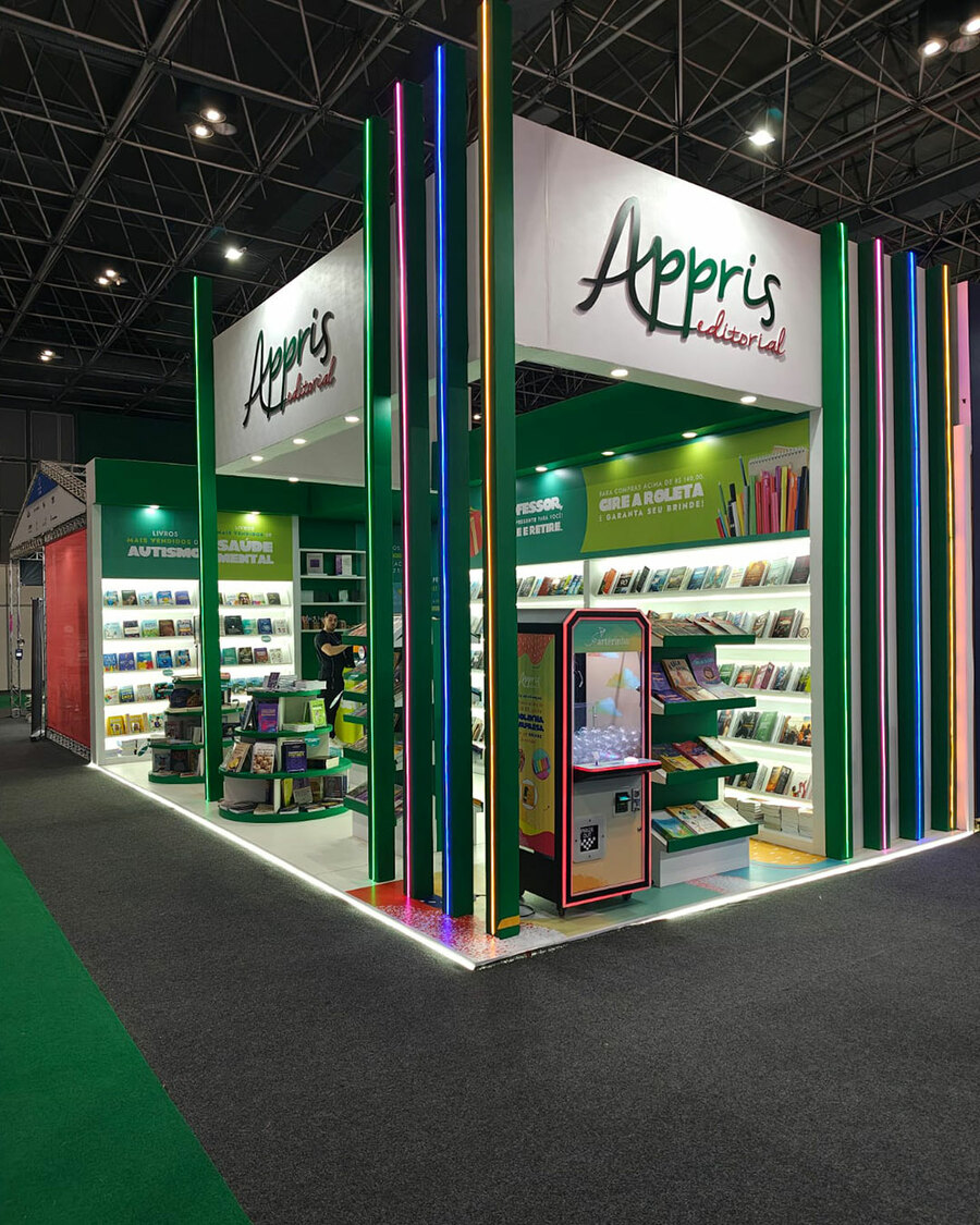 Estande da Appris na Bienal do Livro Rio | © Appris Estande da Appris na Bienal do Livro Rio | © Appris