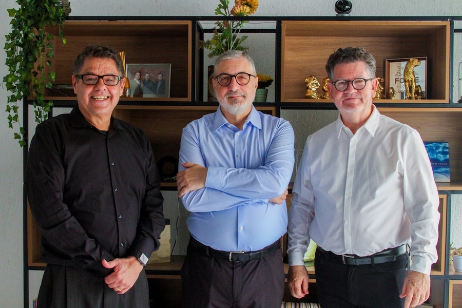 Renato Fleischner (Diretor de operações), Ricardo Dinapoli (CFO) e Mark Carpenter (CEO) | &copy; Jéssica Leal/Arquivo MC