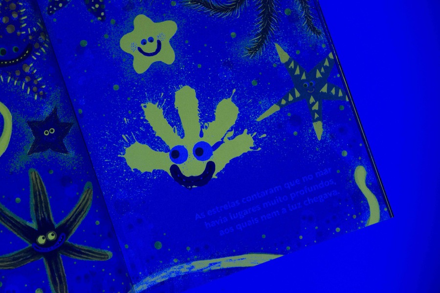 Detalhes do miolo do livro 'Estrela' | &copy; Divulgação